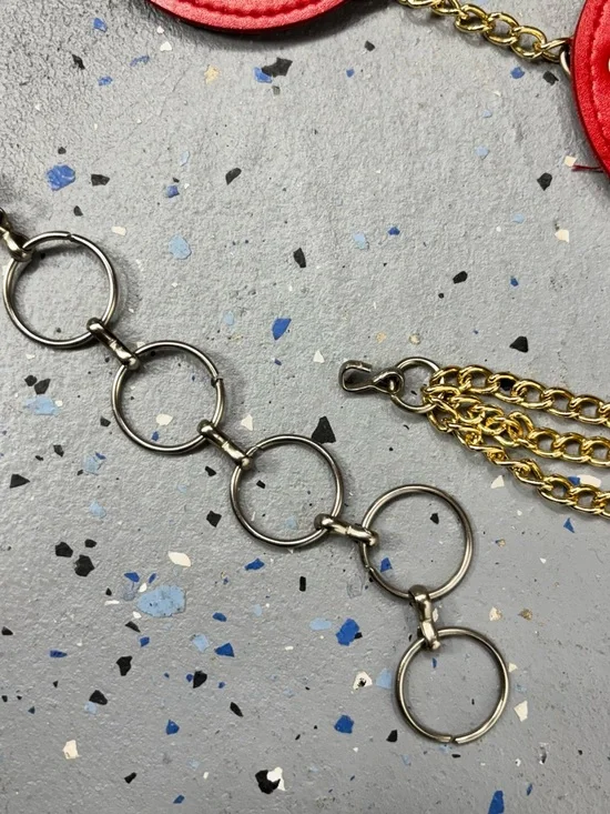 Vintage Western Disc Belt Silver Concho Red Embossed Faux Leather Gold Chain S/M - Picture 12 of 13